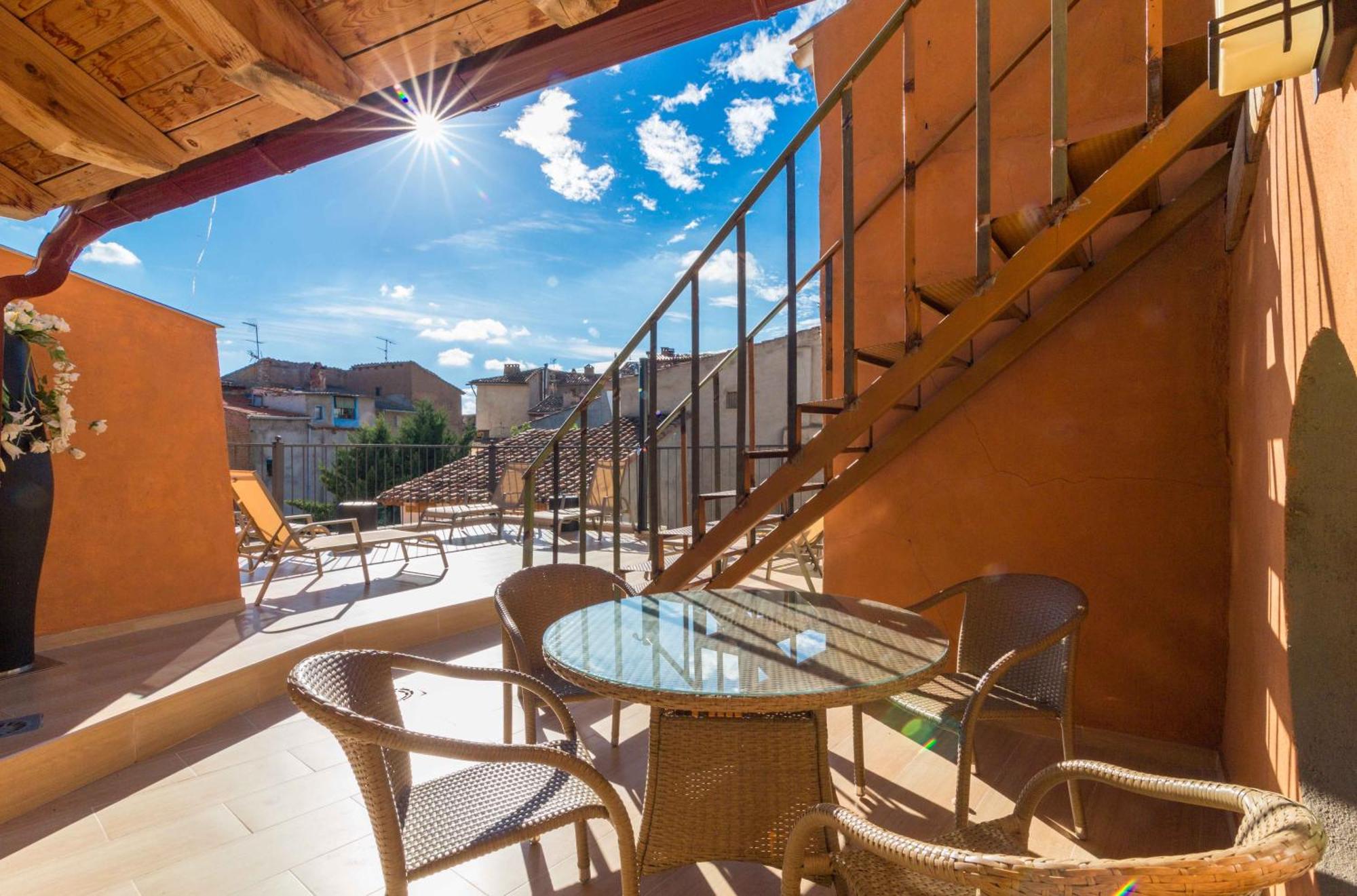 Rey Mundo Hotel Munebrega Bagian luar foto